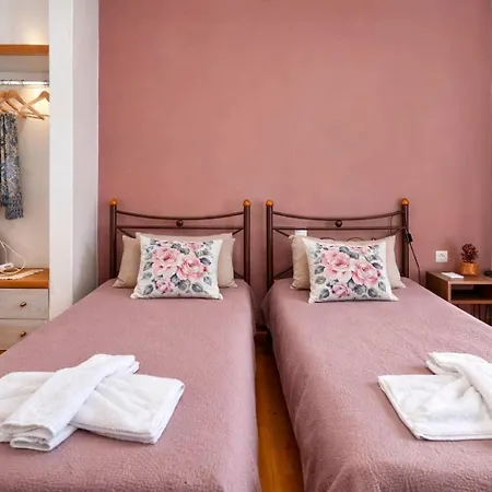 Dinas Alonissos - Nefeli Summer Haven * Patitiri (Alonnisos)